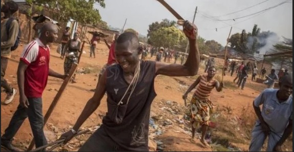 Radicais aceitam a Jesus após encontro com missionários: “Estavam lá para nos matar”